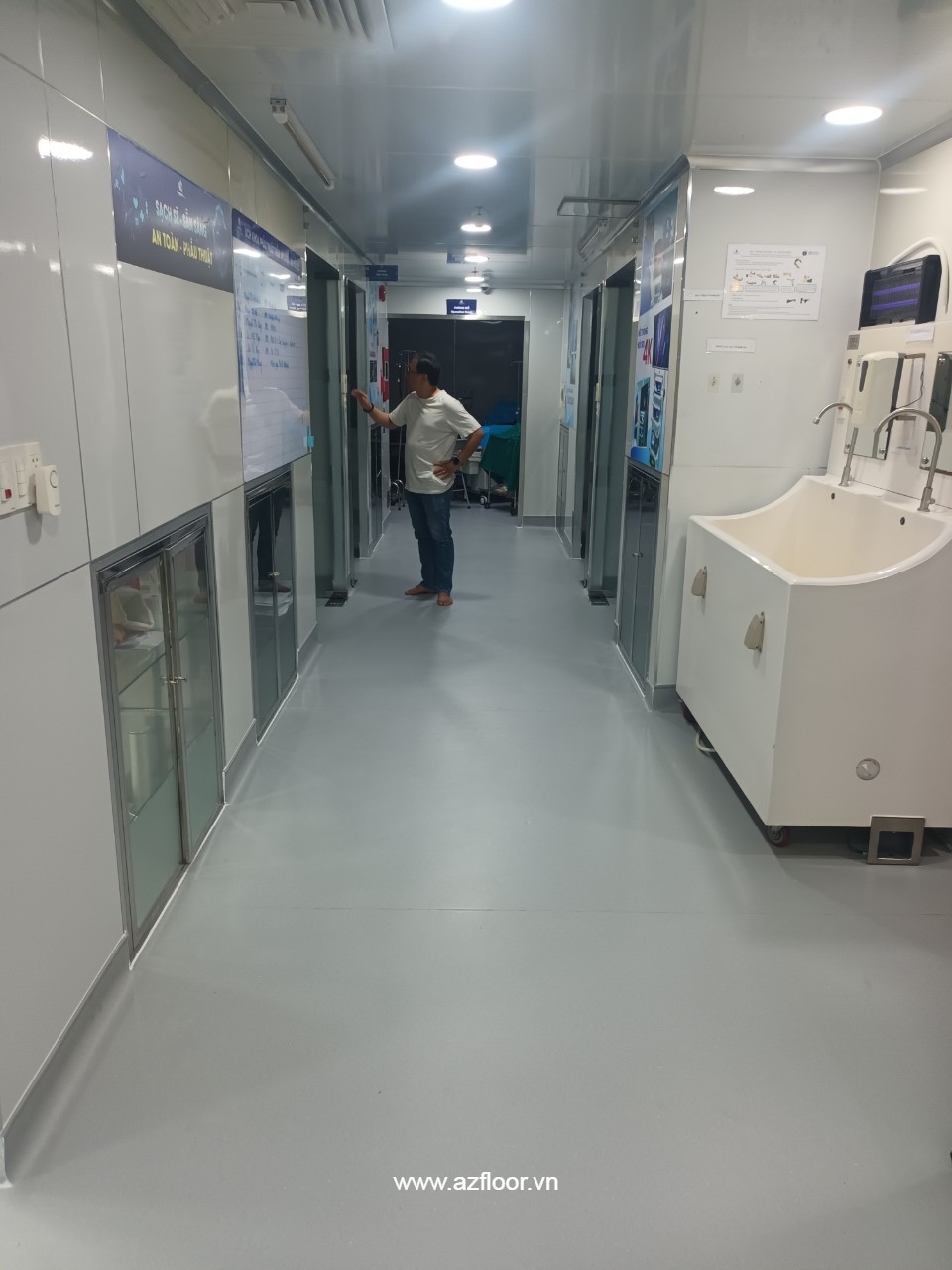 Sàn vinyl cuộn bệnh viện tại công trình. Ảnh: AZ Floor