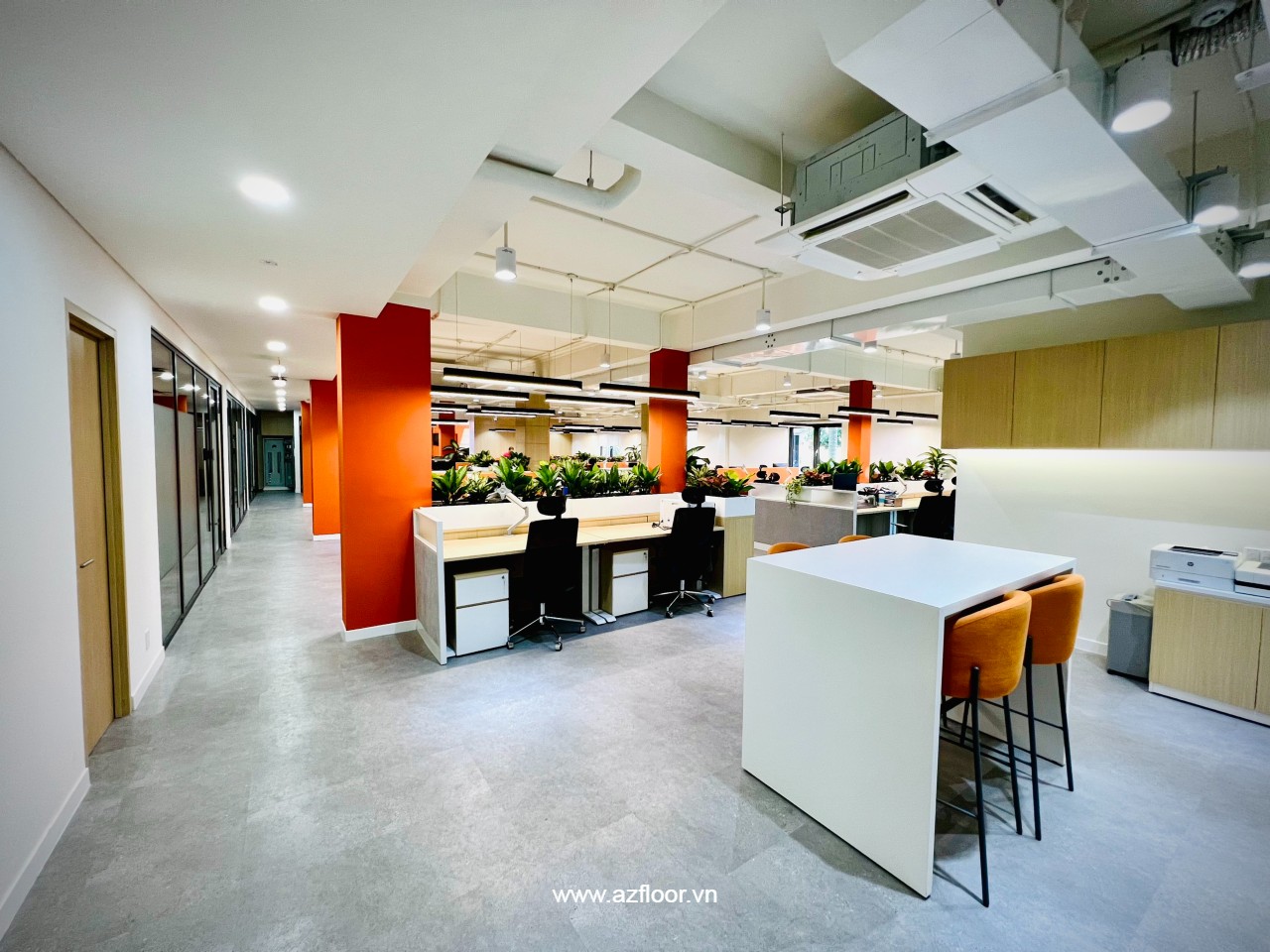 Công trình sàn vinyl tấm lvt flooring 3mm. Ảnh: AZ Floor