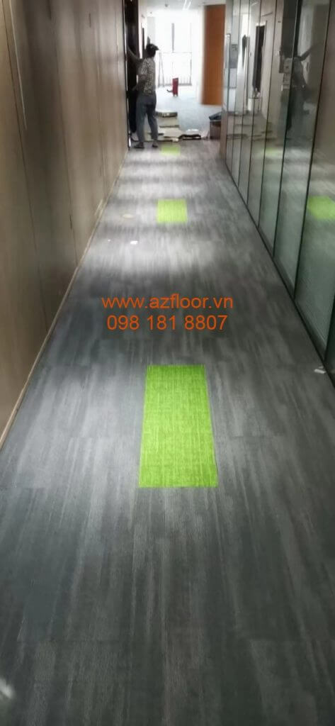 Ảnh: Phối màu thảm sàn với xanh lá 