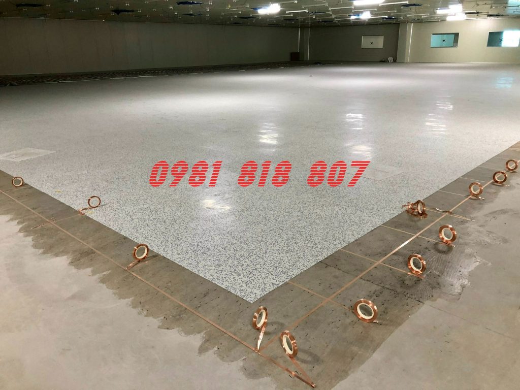 thi công sàn vinyl chống tĩnh điện esd tile 