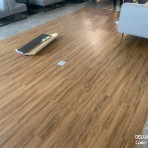 san_nhua_gia_go_DW1075 thực tế