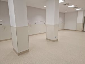 san_nhua_cuon_khang_khuan