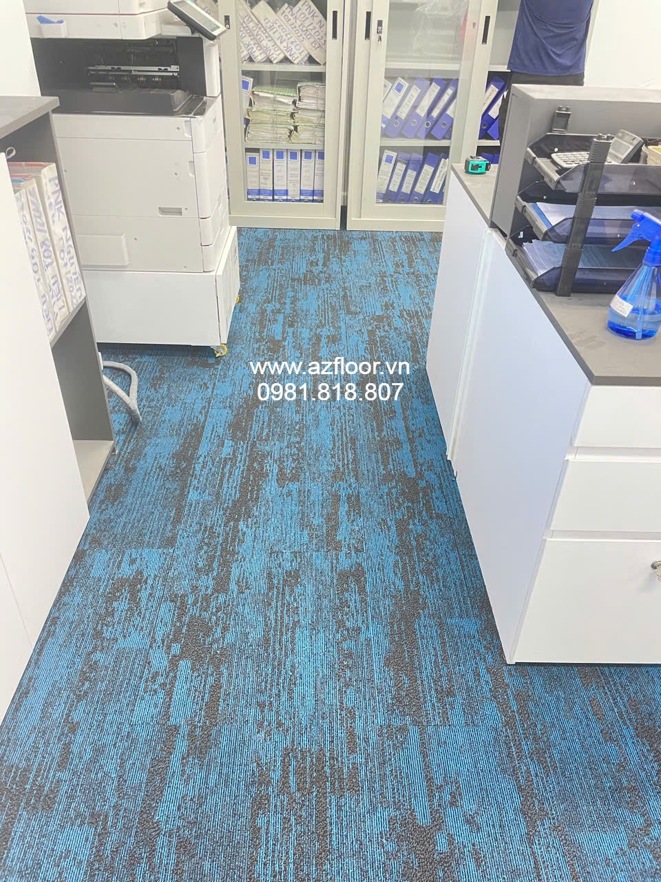 Thảm lót sàn xanh blue