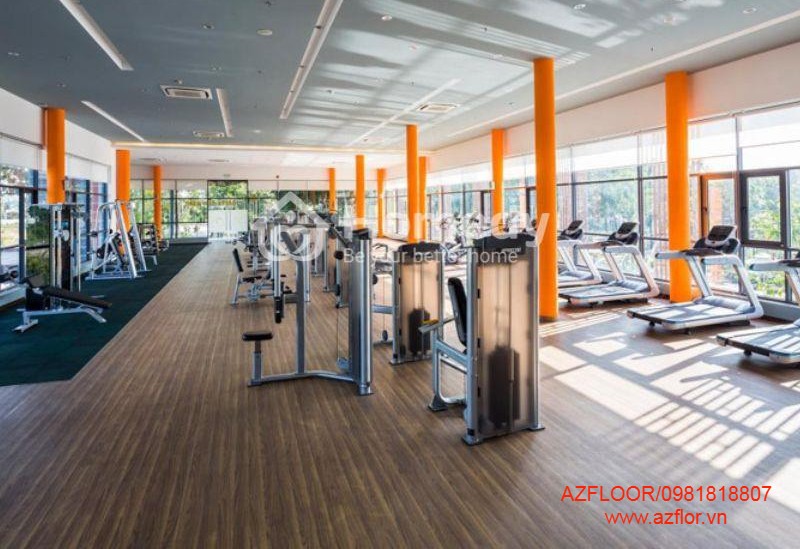 thảm vinyl vân gỗ trải sàn phòng gym
