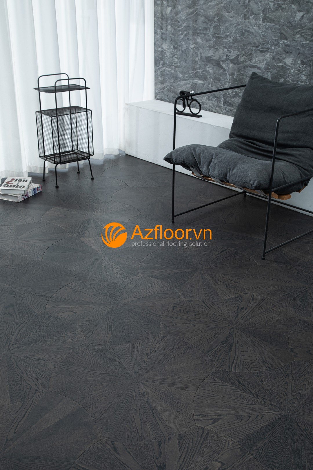 sàn gỗ hoa văn lotus màu đen