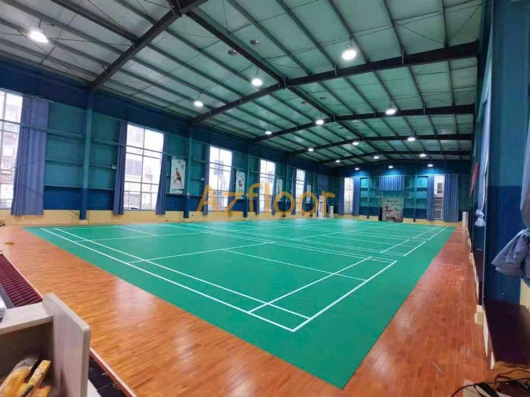 thảm pvc trải sân cầu lông