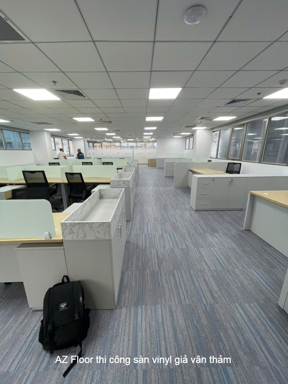 AZ Floor thi công sàn vinyl giả vân thảm