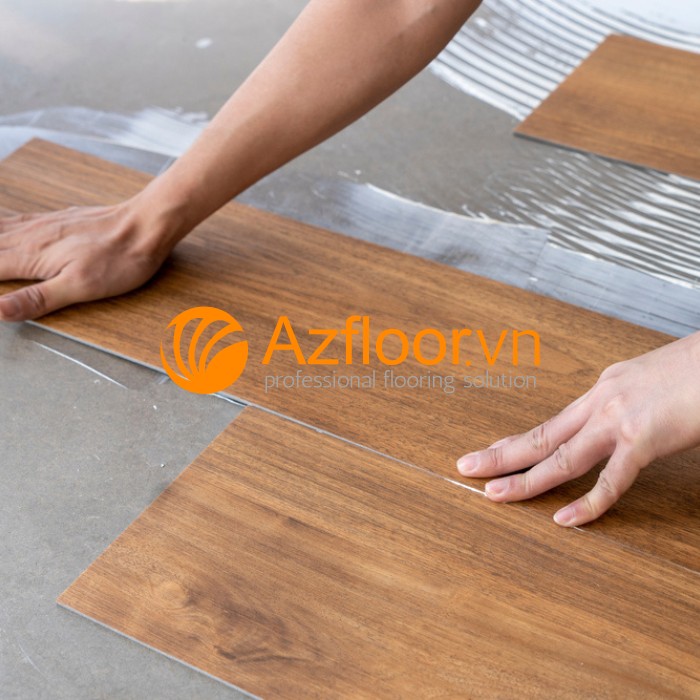 thi công sàn nhựa giả gỗ