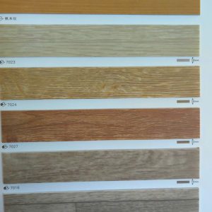 Sàn Nhựa Vinyl Cuộn Vân Gỗ