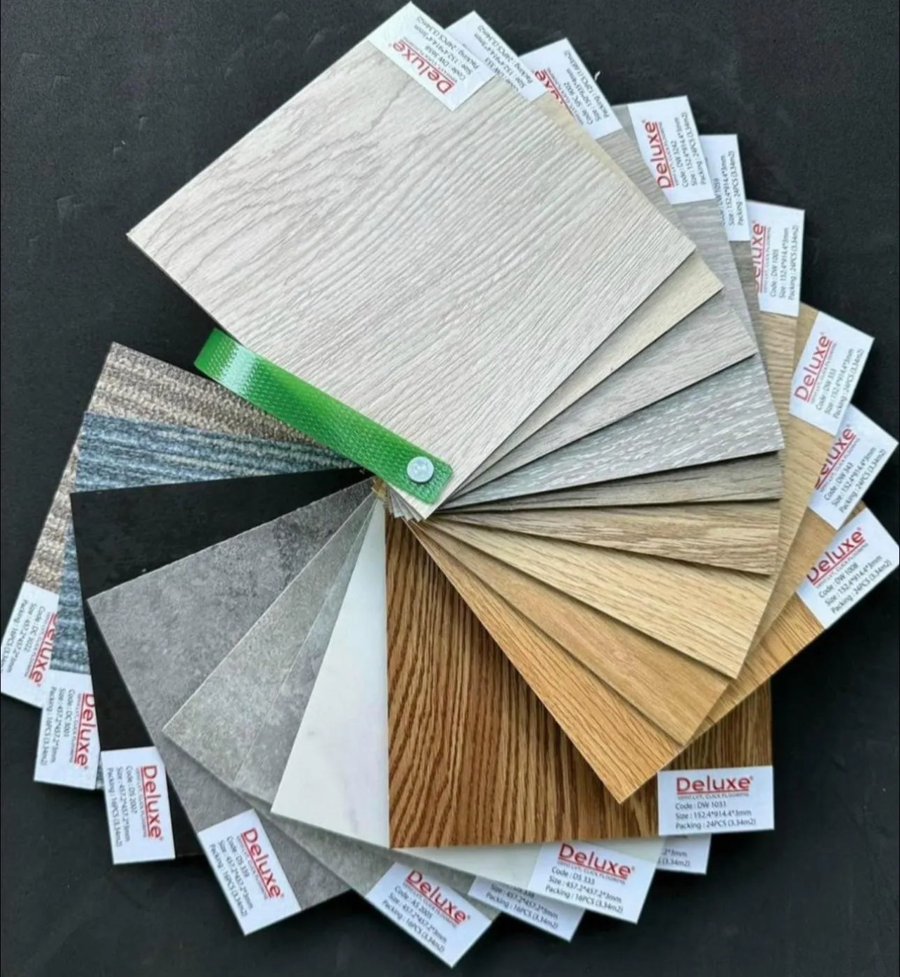 Sàn nhựa giả gỗ Deluxe uy tín