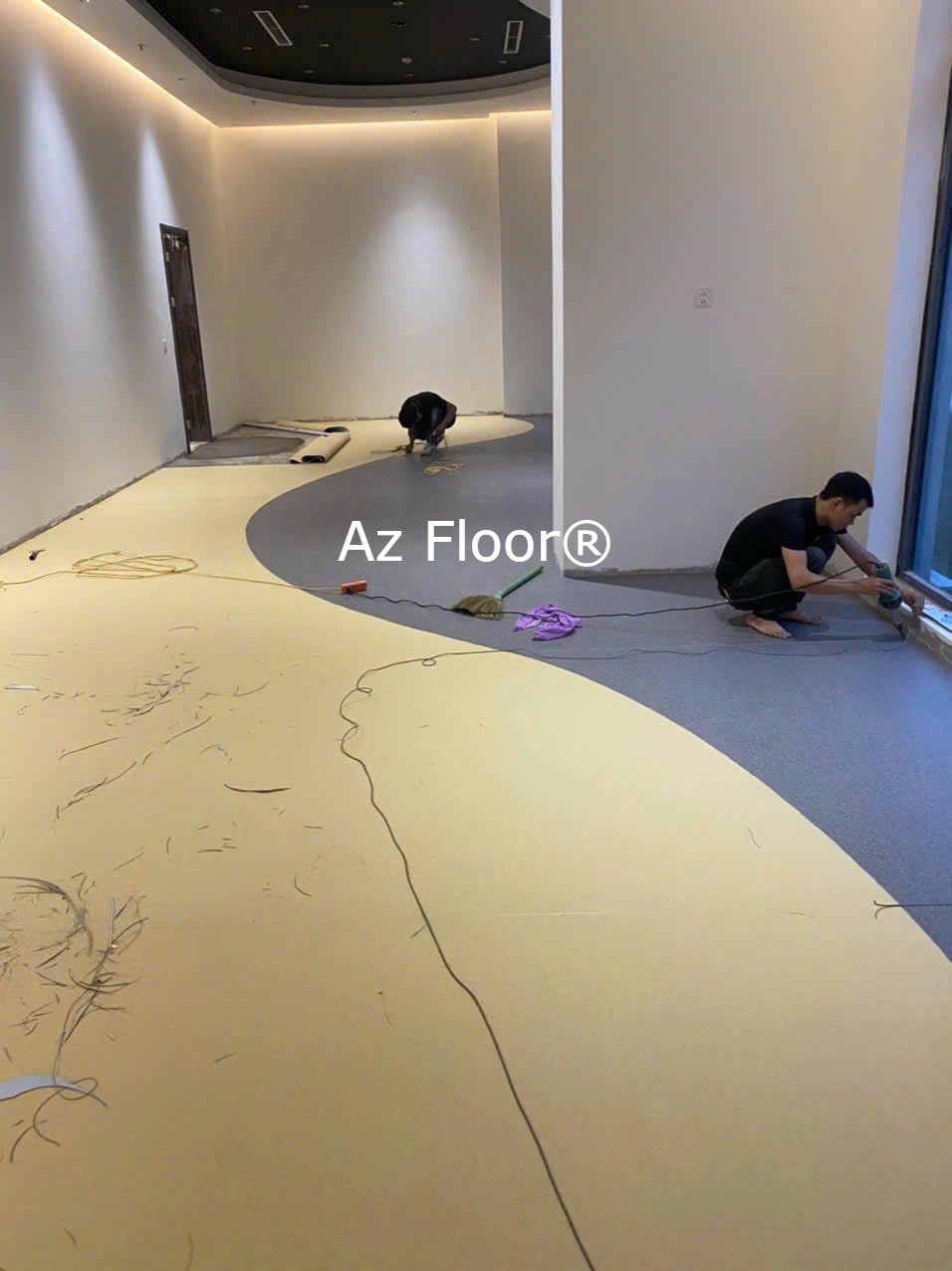 Thi công sàn vinyl cuộn phối màu. Azfloor