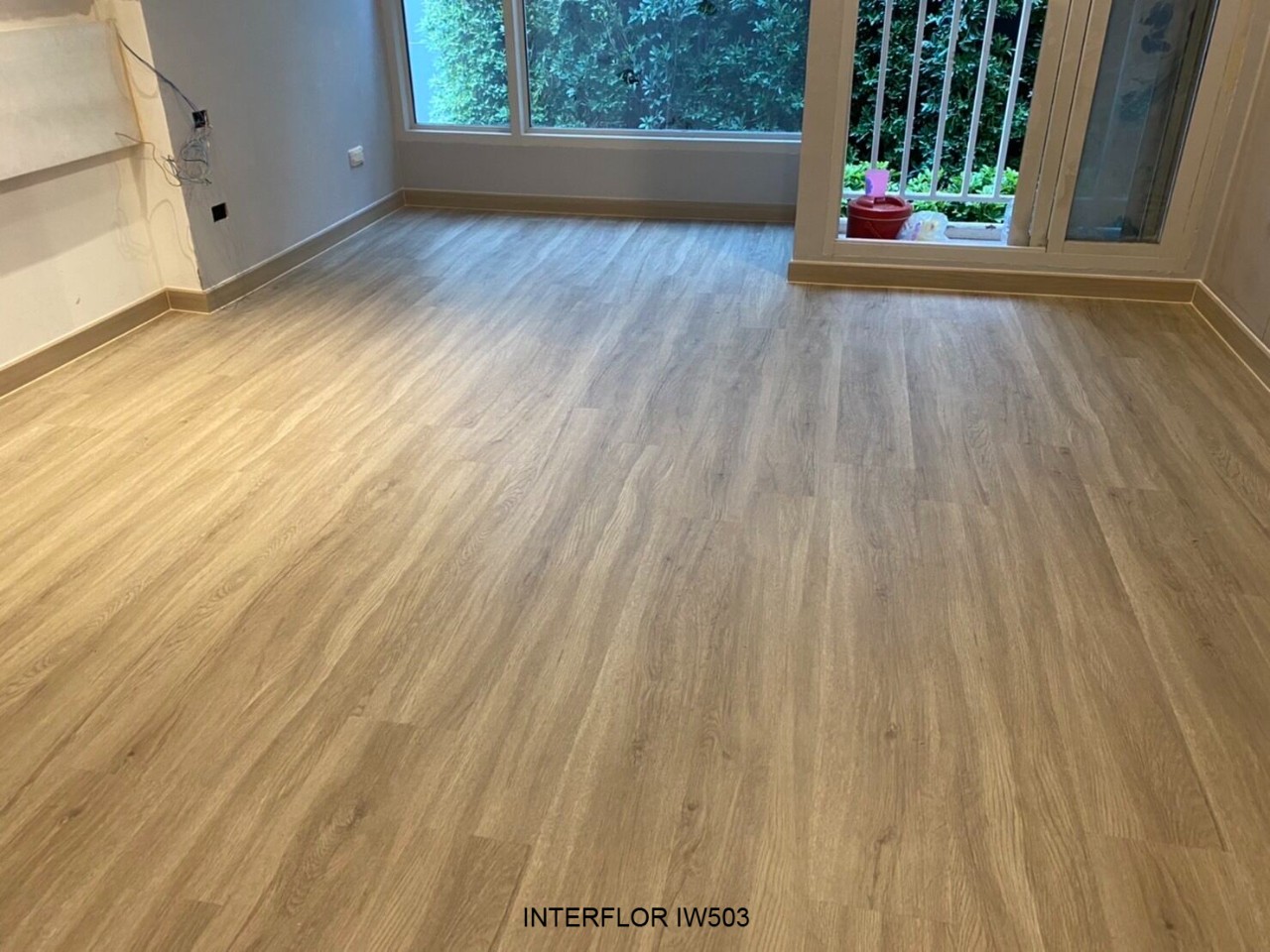 Sàn nhựa giả gỗ phòng khách